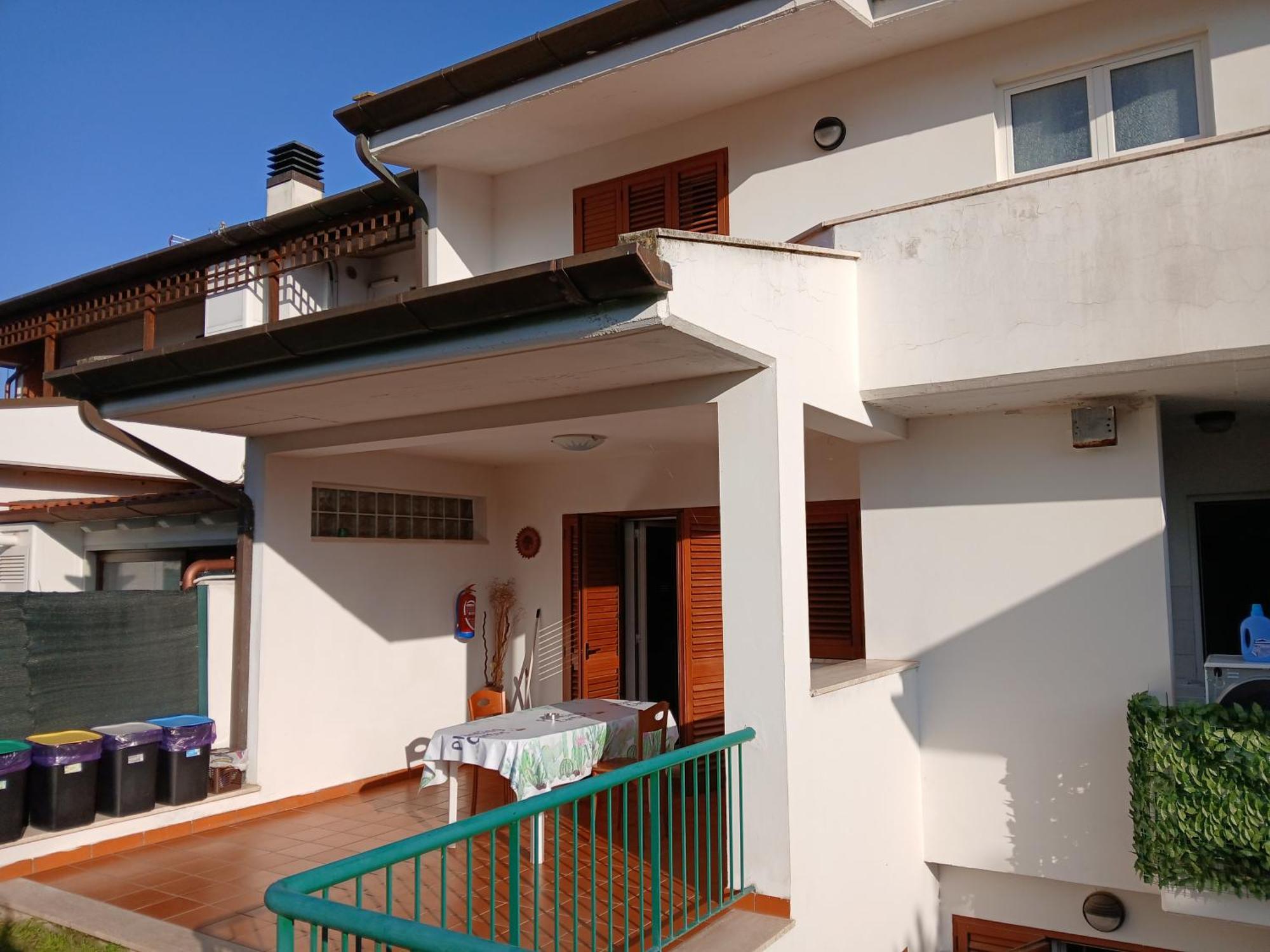 La Casa Di Ale Villa Latina Buitenkant foto